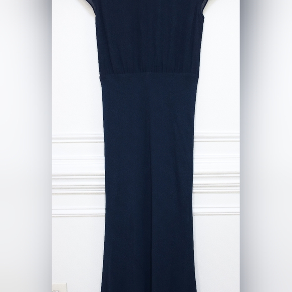 Reformation Nayeli Dress in Navy Blue Fitted Maxi Dress V-Neck Cap Sleeve Size 8 - Picture 12 of 14
